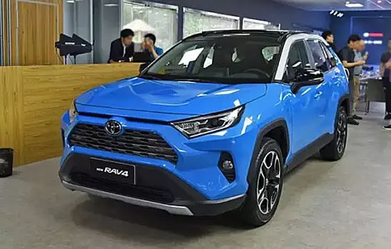 Toyota показала ещё одну версию RAV4 нового поколения