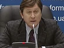 Фесенко посоветовал Арахамии медитировать перед общением с журналистами