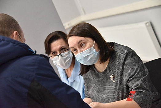 Роспотребнадзор предписал свердловчанам носить маски