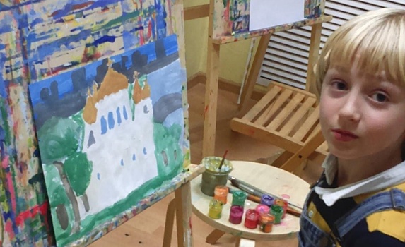 Картины юного художника покажут в студии «Благо-Дар»