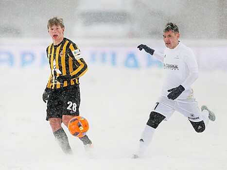 Аршавин, снег и Мальдини. Как я ходил на футбол в Казахстане