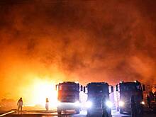 Появились кадры масштабного пожара в Чернигове после утреннего удара