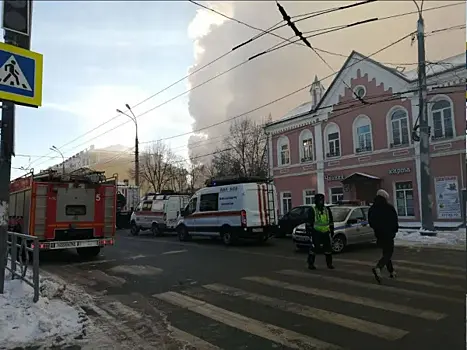 На месте пожара на Некрасовской работает глава Самары Елена Лапушкина