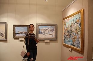 В казанской галерее «Хазинэ» проходит выставка художника Никаса Сафронова