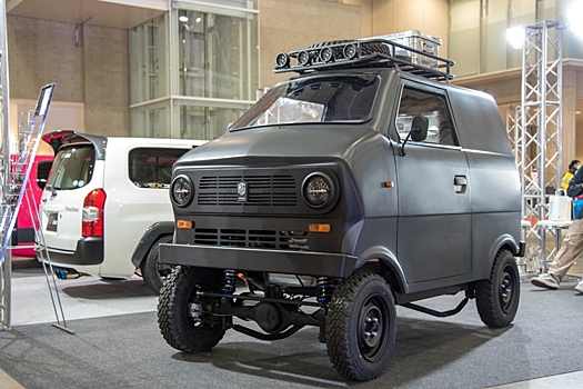 Японский видеоблогер создал крошечный электрический внедорожник T-BOX Proto всего за 2 месяца