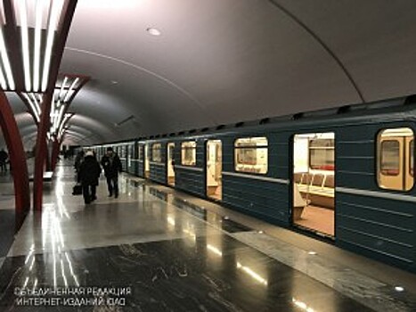 Движение поездов на фиолетовой ветке метро Москвы нарушено из-за инцидента с пассажиром