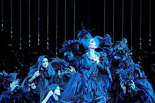 В Парижской опере разбудили "Спящую красавицу"