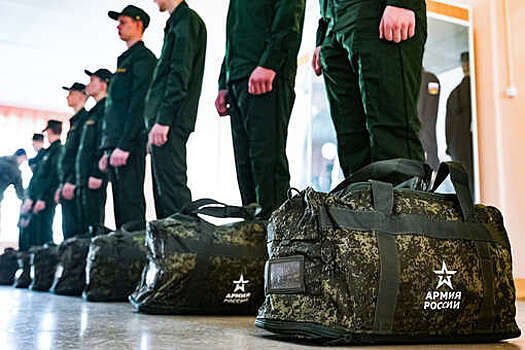 Mash: бренд "Армия России" закрывает все 35 магазинов и распродает остатки