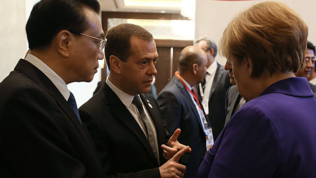 Медведев и Меркель обсудили экономическое сотрудничество