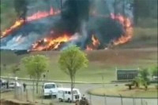 На территорию университета в Сан-Паулу упал самолет Beechcraft King Air