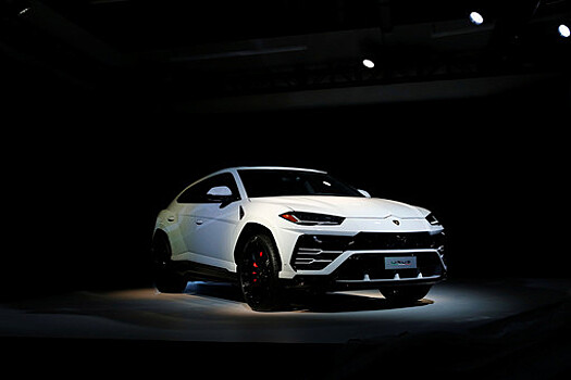 В России официально представили кроссовер Lamborghini Urus