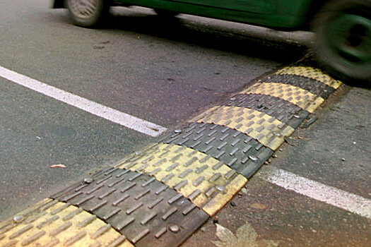 Автоэксперт объяснил, почему нельзя игнорировать «лежачих полицейских»