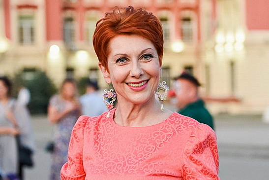 «Не предполагала, что пойду к врачу»: Оксана Сташенко раскрыла секрет молодости