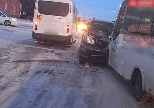 В Благовещенске опубликовали видео ДТП с автобусом, в котором пострадали 6 человек