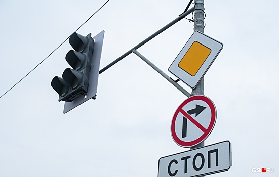 В Минтрансе объяснили, почему не включают светофоры на Московском — Ракитовском шоссе