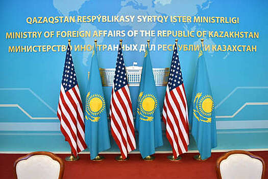 Глава МИД Казахстана заявил о тесной работе с США для избежания вторичных санкций