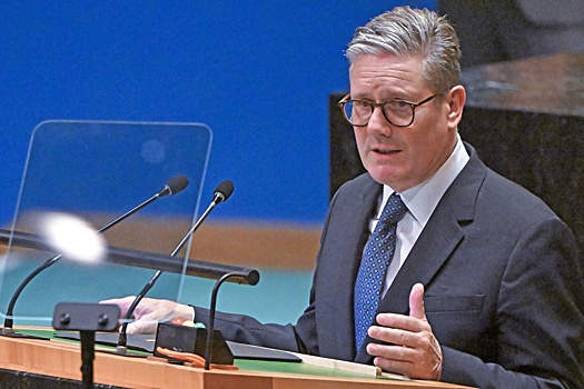 Политолог Бордачев: Цель визита Стармера в КНР - набить себе цену в глазах США