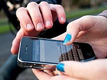 Телефон вырвал из рук пассажирки автобуса и скрылся парень в Невинномысске