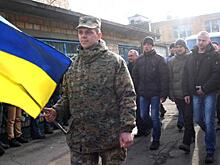 Зеленский устроил ловушку для молодежи: разрешение на выезд – способ загнать в военкомат
