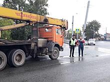 В Челябинске автокран сбил пешехода