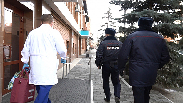 Самоизоляция больных в Челябинске под контролем полицейских