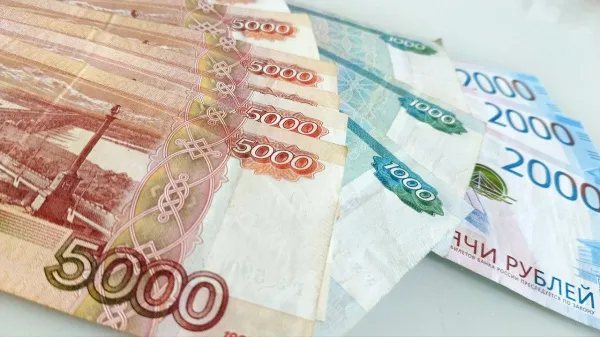 В Самаре будут судить экс-полицейского, который потратил с чужой карты 1,2 млн