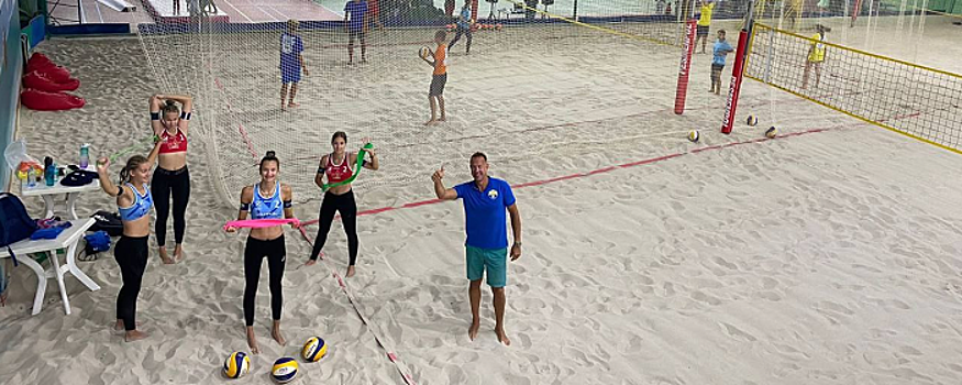 Спортсменки «Зоркого» провели в Красногорске мастер-класс по пляжному волейболу