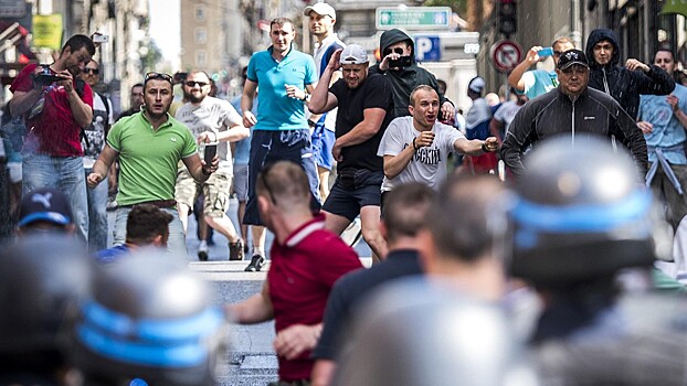 «После драк в Марселе местные на нашей стороне». Фаната «Спартака» 2 года держат в тюрьме Франции