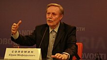 "В театры вкладываются миллиарды": Юрий Соломин рассказал, как при Путине появилась свобода творчества