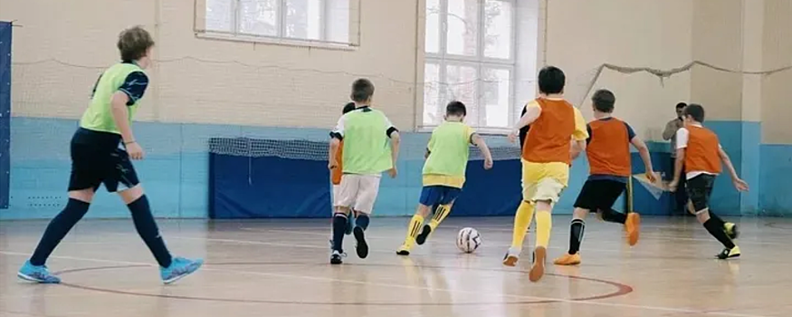 В осеннем этапе школьной футбольной лиги в Красногорске участвуют 16 команд