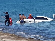 Видео: Nissan GT-R ушёл под воду из-за невнимательности владельца