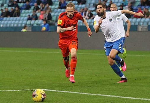 Футболист «Амкала» Ефремов объяснил нежелание играть в профессиональном клубе