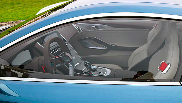 Шпионы заглянули в салон нового BMW 8 Series