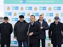 Турчак, Мельниченко и представители «Газпрома» приняли участие в торжественном открытии газопровода в Лебедевке