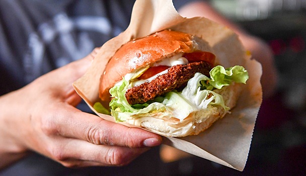 Готовим веганские бургеры с котлетой из нута