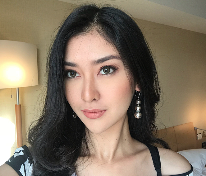 Победительница "Мисс Интернешнл 2017" представительница Индонезии Кевин Лилиана