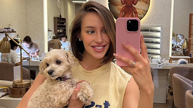 Поклонники заподозрили, что Валентина Иванова родила дочь от Тимати