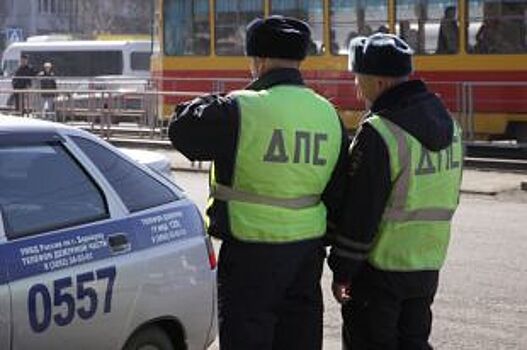 В Барнауле «Жигули», уходя от погони, разбила четыре автомобиля