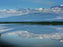 Определено место падения вертолета Ми-8 в Камчатском озере