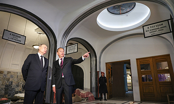Путину предложили забрать баян из музея Великой Отечественной войны