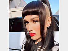 Гвен Стефани стала объектом насмешек в сети из-за нелепой челки