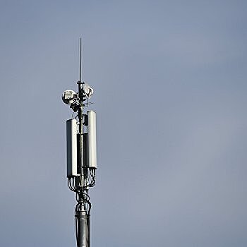 «Убийственное излучение». В Киеве прошла акция против 5G