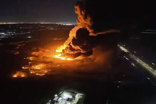 В сети появились фото и видео взрыва в промышленном парке под Буэнос-Айресом