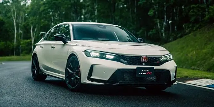 Gif-обзор: Honda Civic Type R 2023 — самый мощный в истории модели