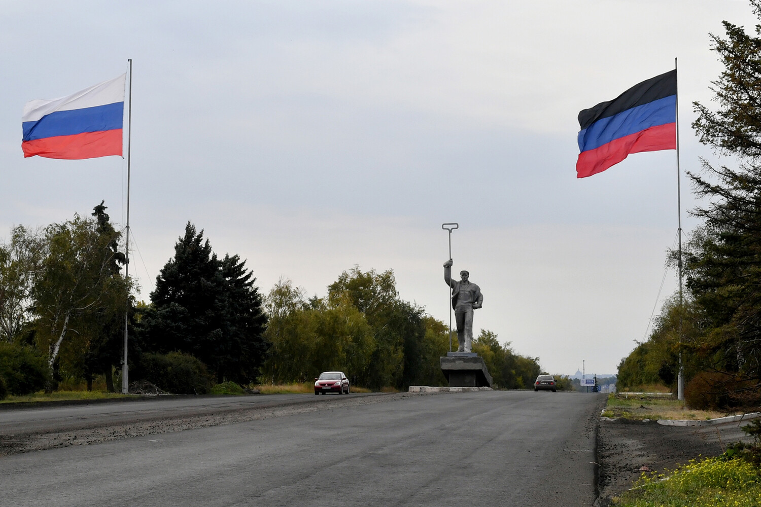 СК обнаружил в освобожденных населенных пунктах ДНР останки 74 мирных жителей