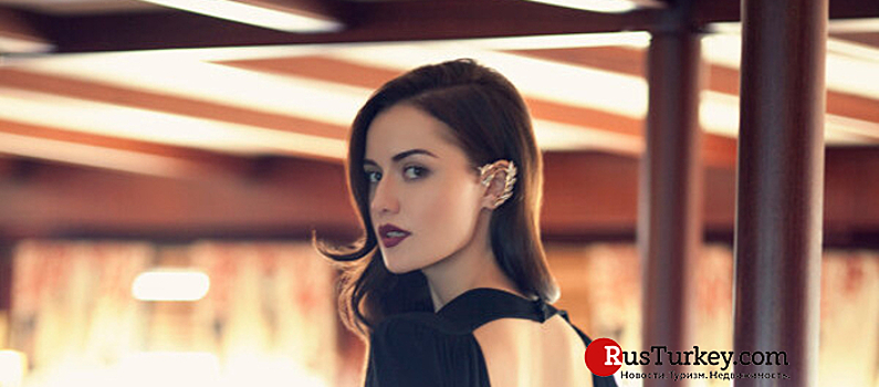 Песня в исполнении Фахрие Эвджен заставила фанатов плакать (ВИДЕО)