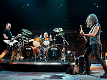 Музыканты группы Metallica представили кавер на две песни Элтона Джона