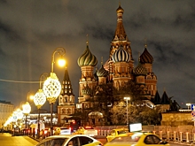 Митрополит: нужно изучить причины появления полумесяцев на храме Василия Блаженного