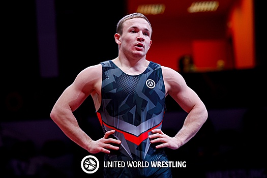 Серебро чемпионата России по греко-римской борьбе завоевал Евгений Байдусов