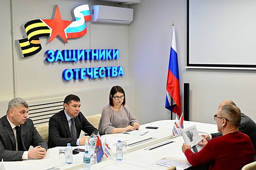 Евгений Первышов провел прием граждан в филиале фонда «Защитники Отечества»